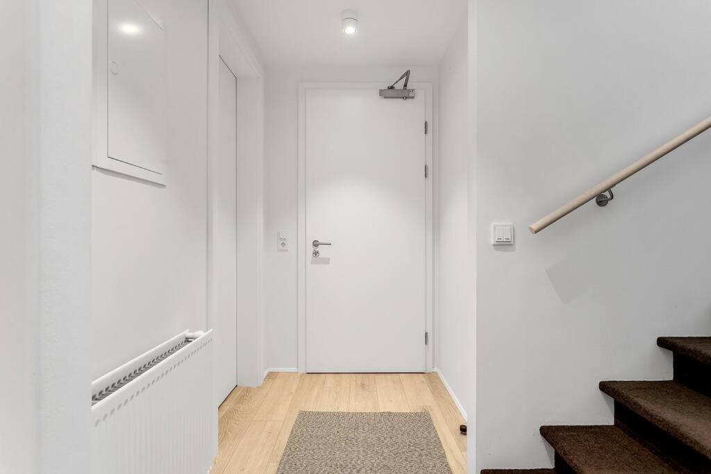 Luxury Penthous - 3 Bedroom - 2 Bath - Freeparking - Downtown Reykjavík Exterior photo