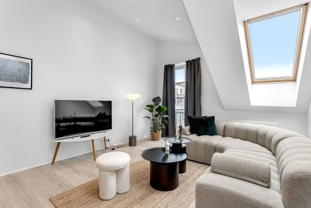 Luxury Penthous - 3 Bedroom - 2 Bath - Freeparking - Downtown Reykjavík Exterior photo